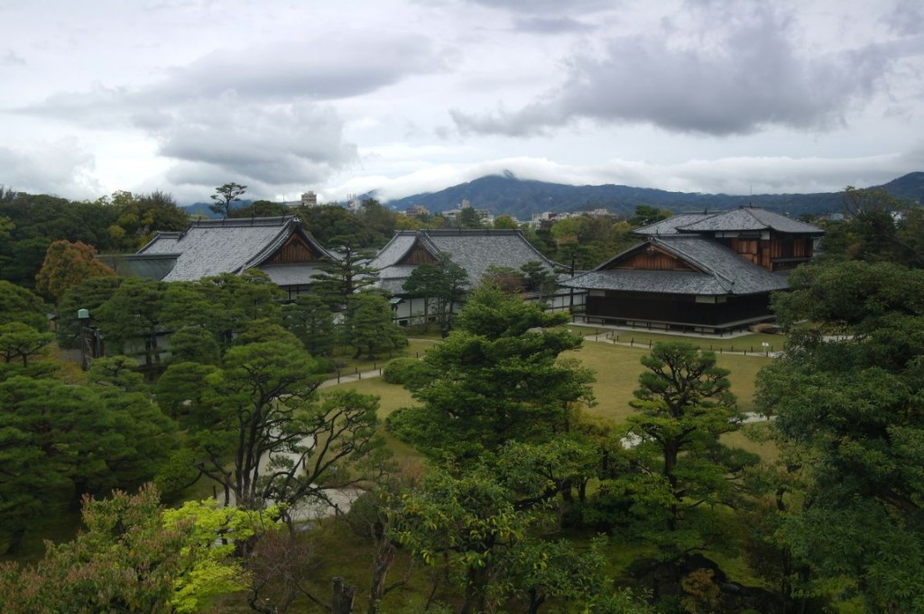 Hrad Nijō v Kyōtu má jednu z nejkrásnějš� ch zahrad...